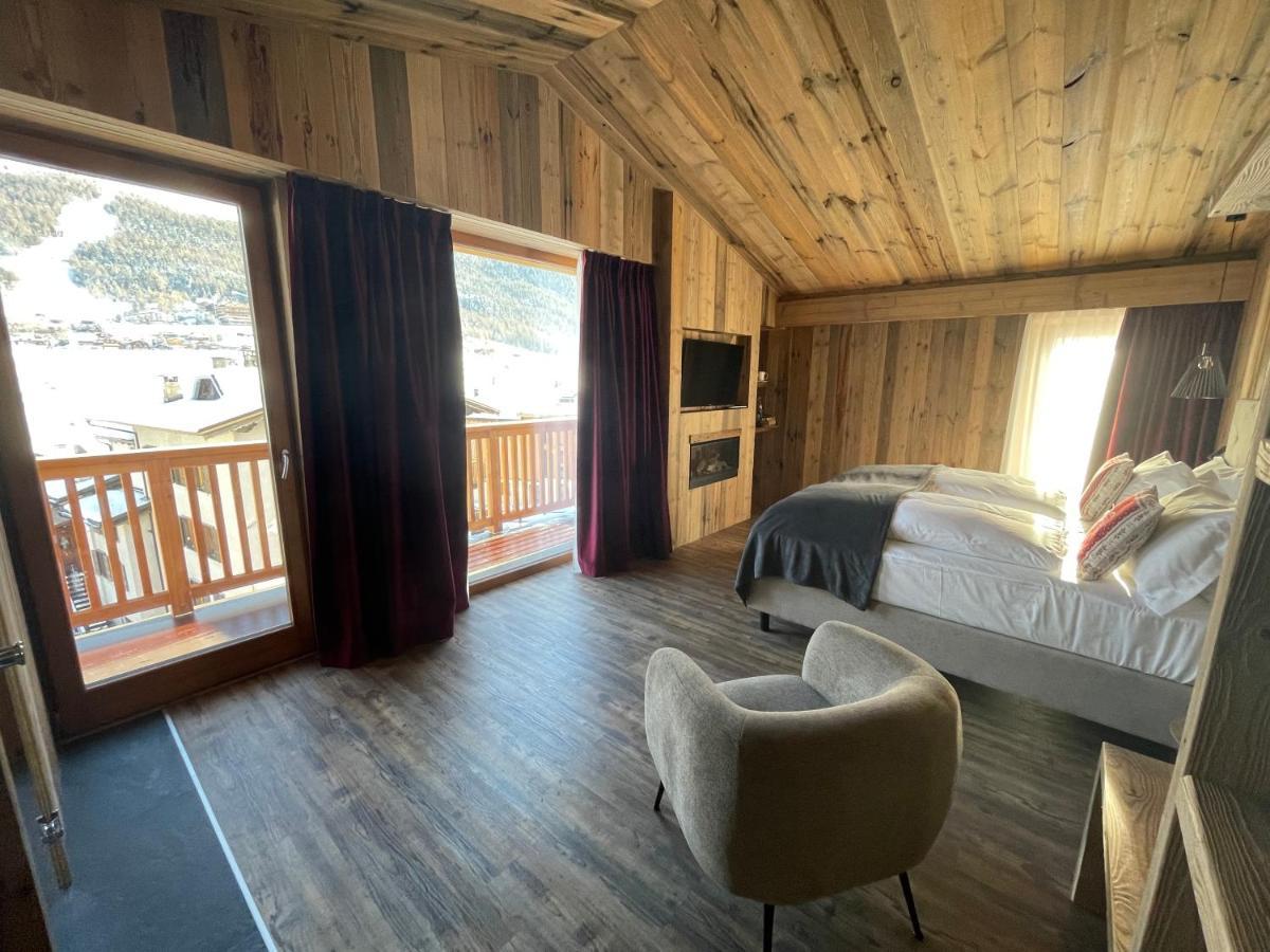 Hotel Piccolo Tibet Livigno Exteriör bild
