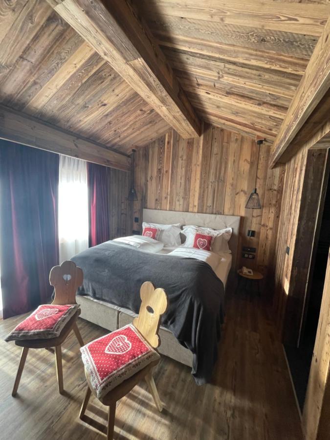 Hotel Piccolo Tibet Livigno Exteriör bild