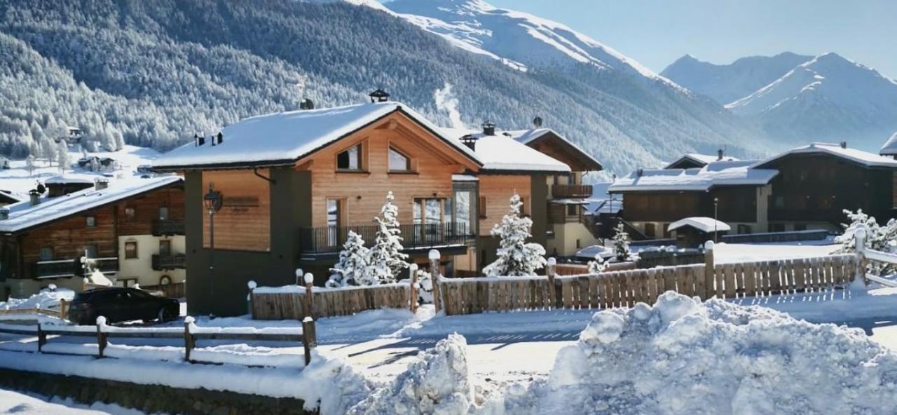 Hotel Piccolo Tibet Livigno Exteriör bild